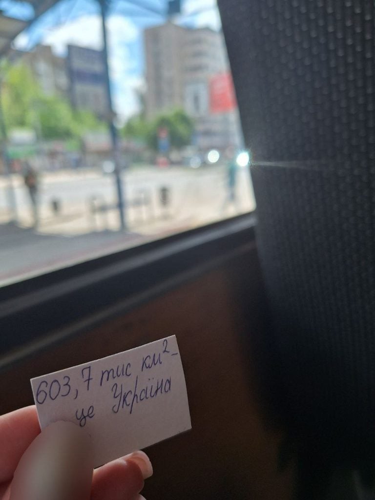 активісти руху Жовта Стрічка поширили на ТОТ важливі меседжі