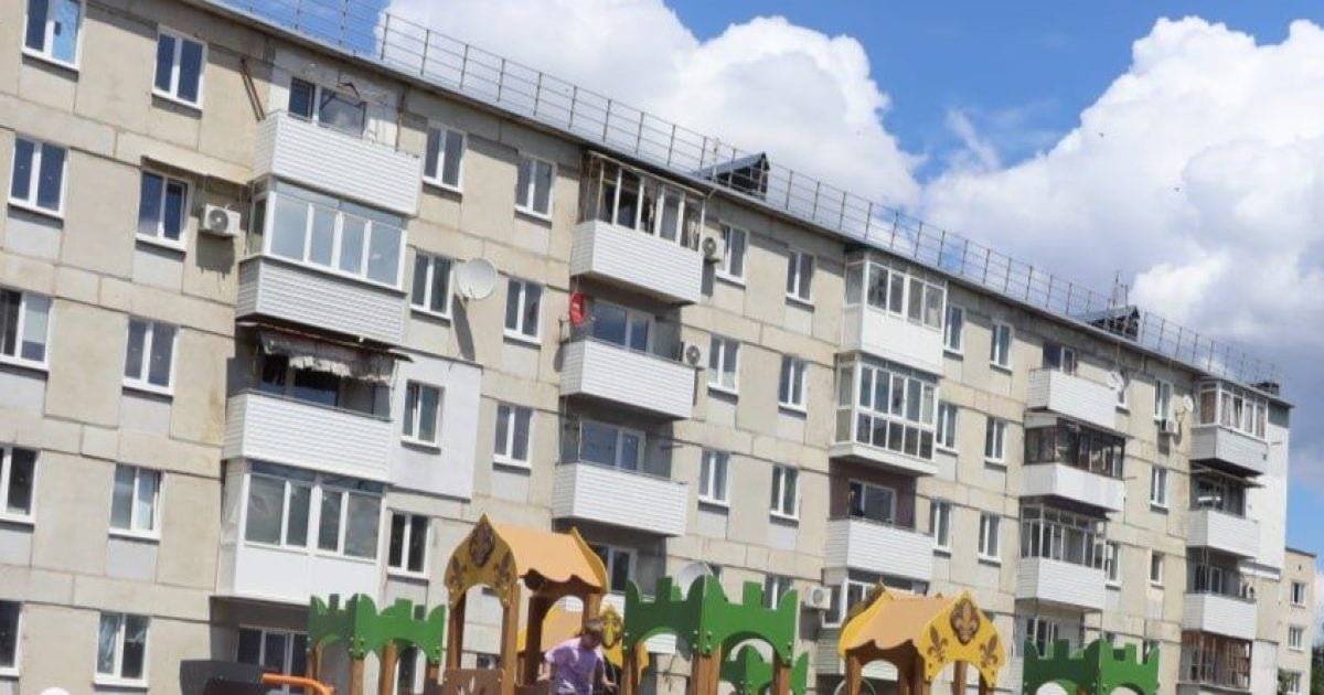 Верхні поверхи більшості показово відновлених багатоповерхівок окупованого Сіверськодонецька непридатні для проживання