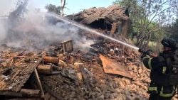 Вогнеборці ліквідували масштабні пожежі, що виникли внаслідок обстрілів Костянтинівки (фото)