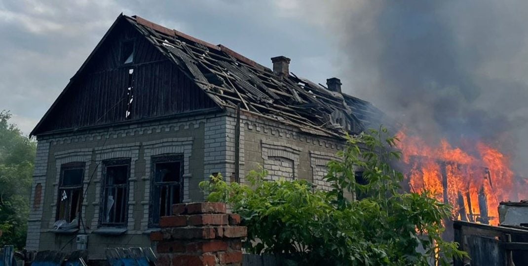 Щонайменше 36 цивільних об’єктів зазнали руйнувань через російські обстріли Донеччини (фото)