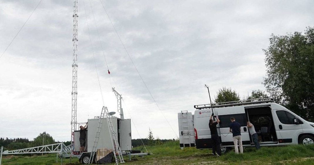 Луганський "Інноваційно-інформаційний центр" розробив мобільні телерадіотрансляційні станції (фото)
