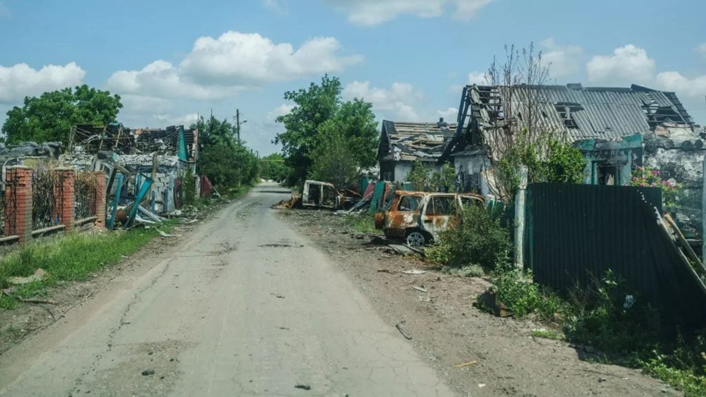 прифронтові Покровськ та Мирноград_04